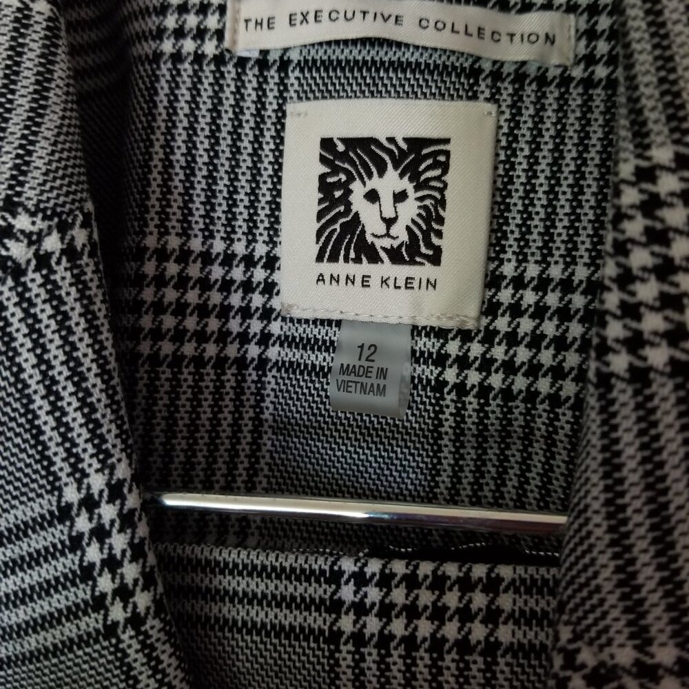 Executive Collection Plaid Jacket With Skirt - image 6